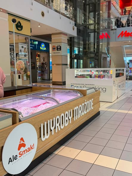 Odstąpienie 5 w pełni wyposażonych wysp handlowych